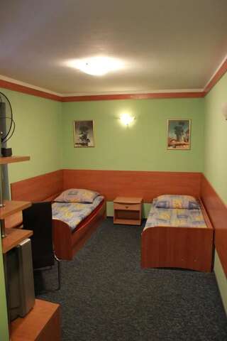 Хостелы Adeo Hostel Белосток Двухместный номер с 1 кроватью-5