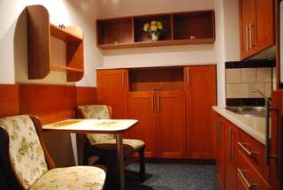 Хостелы Adeo Hostel Белосток Двухместный номер с 1 кроватью и мини-кухней-8